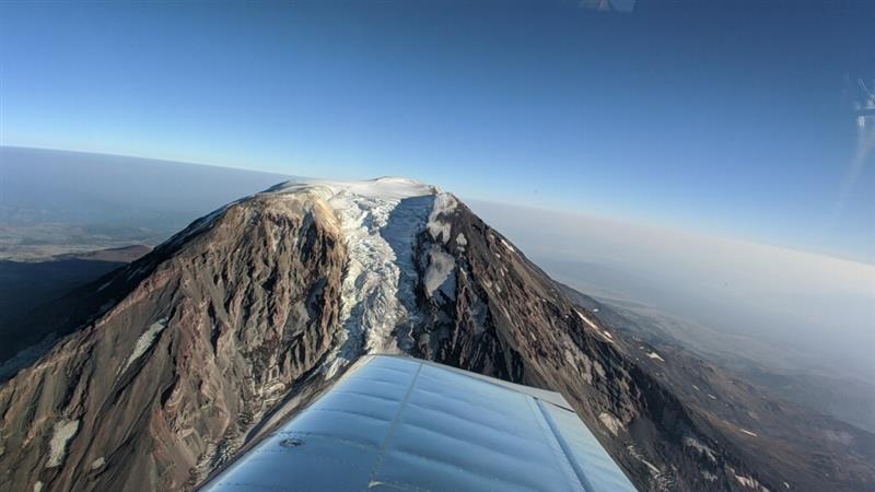 Stunning view of Mt. Adams off my wingtip!